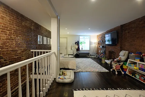 Rented by Skyward | media 19