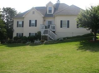 61 Indian Hills Dr, Rydal, GA 30171