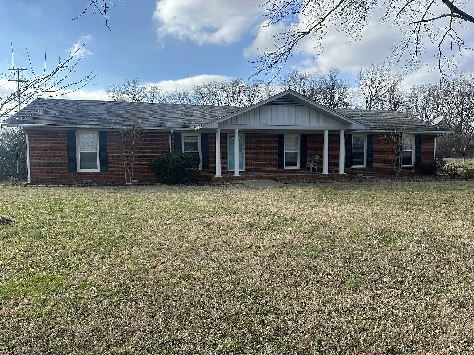 3 bed, 2.5 bath, 2175 sqft, $2,149 — Photo 1