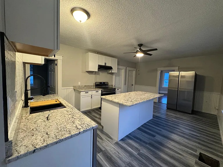 330 East Rd #1 — Photo 1