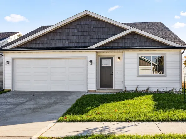 2310 Legacy Dr, Norwalk, IA 50211