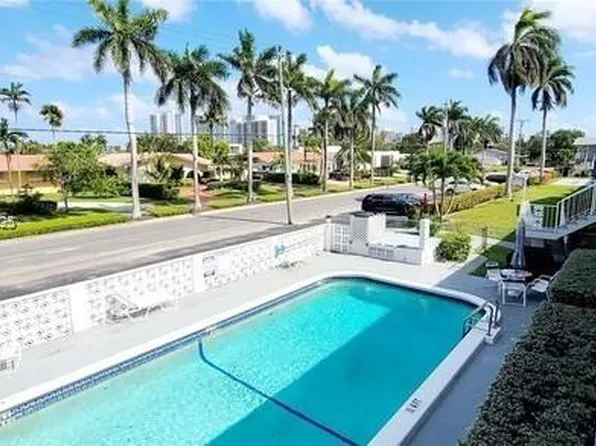 630 Layne Blvd APT 219, Hallandale Beach, FL 33009