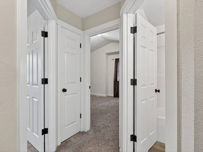 1574 SE Nylace Ln — Photo 28
