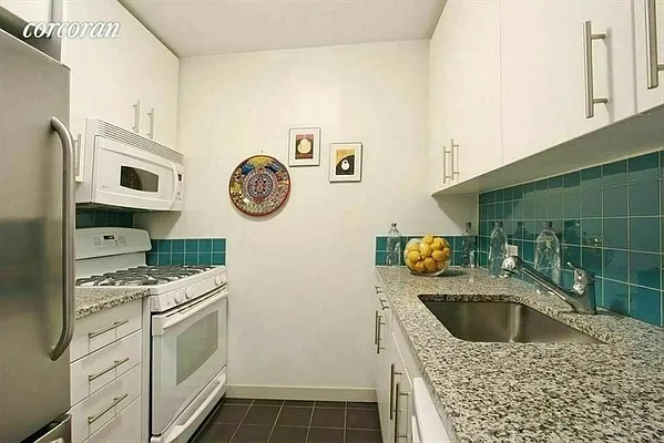 Rented by Corcoran | media 4