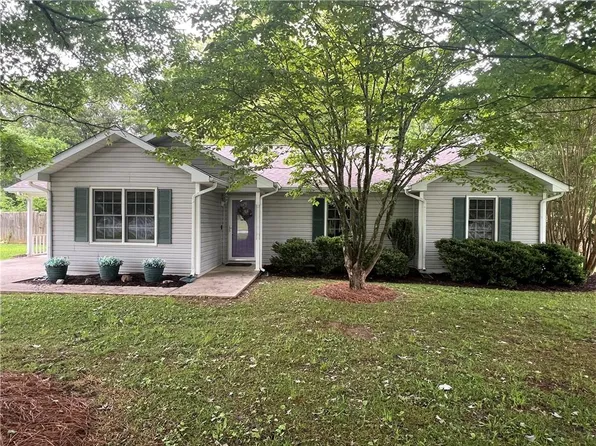 21 Cannon Cir NW, Cartersville, GA 30120
