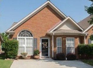 135 Hayesbury Ln, Pelham, AL 35124