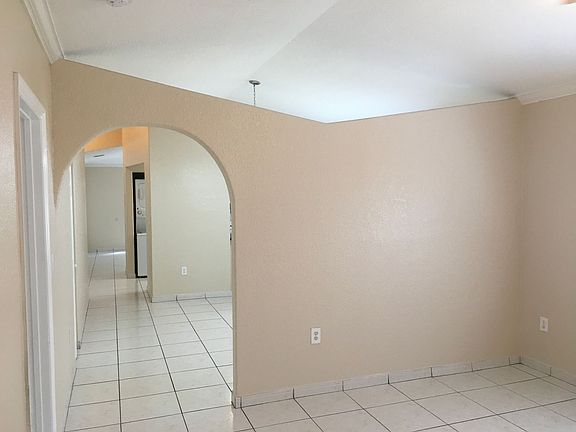 3rd image of 9769 NW 127th St