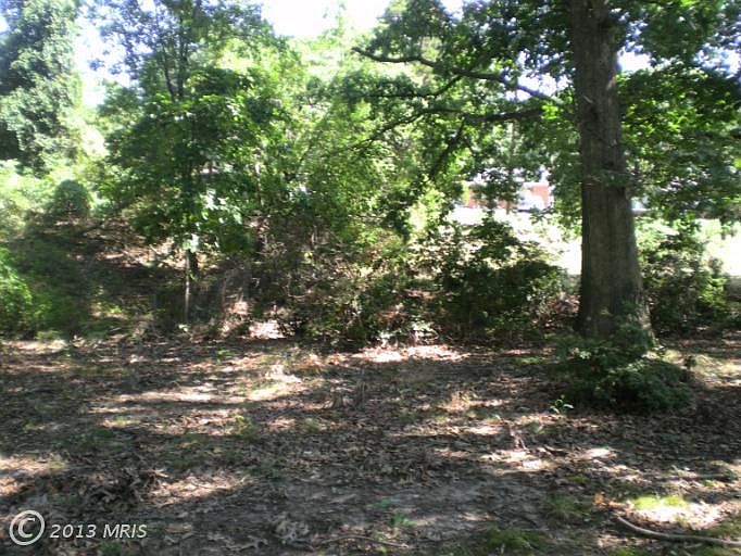 2nd image of 2513 Ritchie Rd