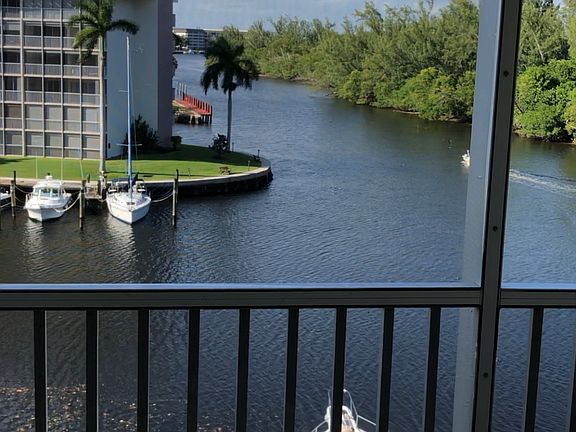 5th image of 1537 E Hillsboro Blvd APT 540