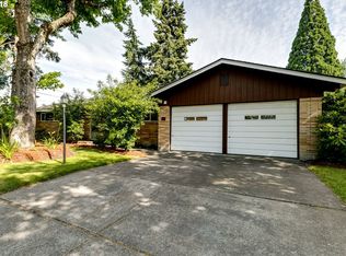 557 Maxwell Rd, Eugene, OR
