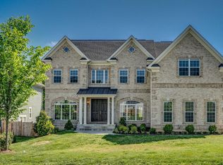 6504 Roosevelt St, Falls Church, VA 22043