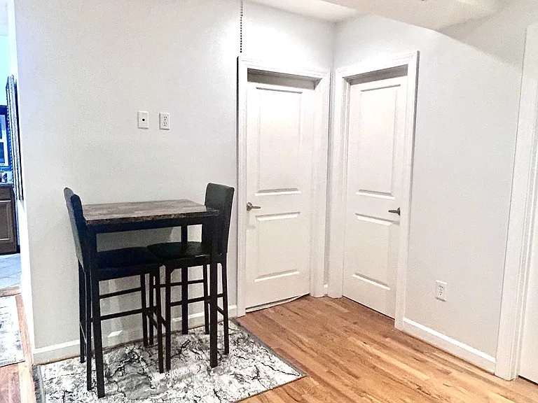 301 Seaton Pl NE #3 — Photo 3