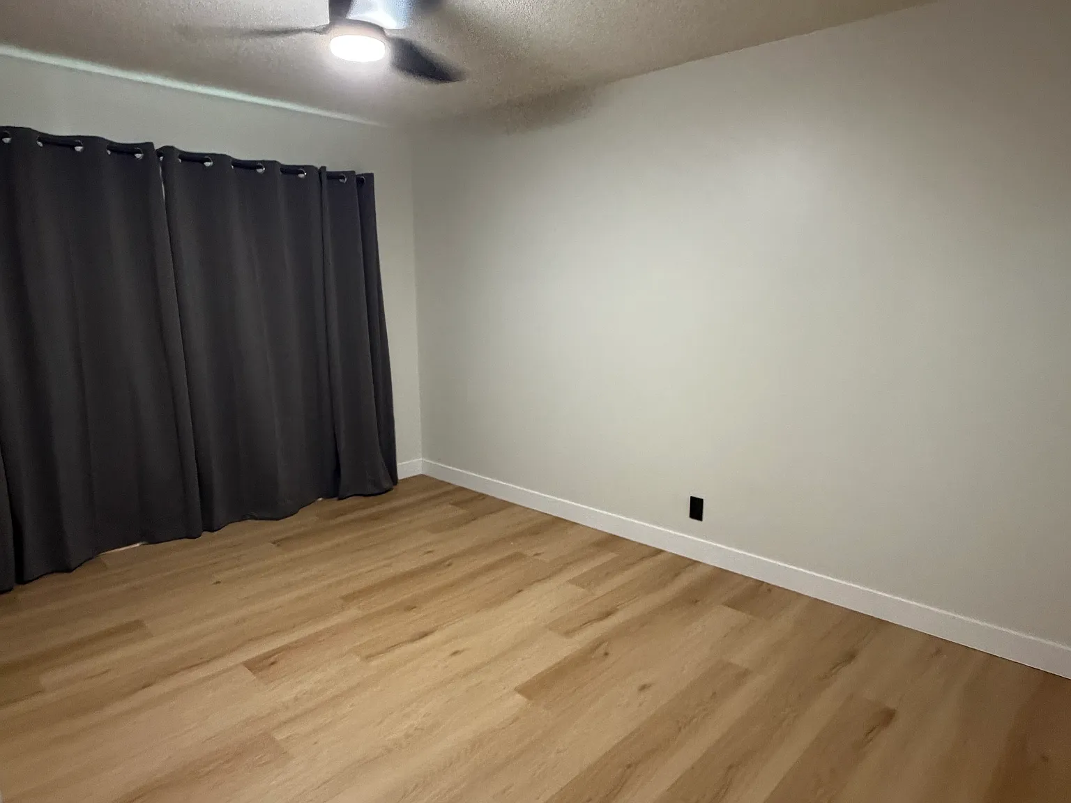 2 bed, 1000 sqft, $3,195 — Photo 4