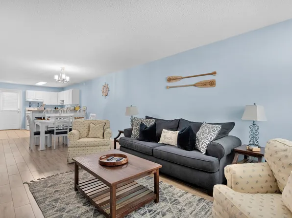 885 Santa Rosa Blvd #216, Fort Walton Beach, FL 32548
