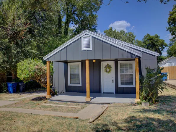 4615 E 4th Pl, Tulsa, OK 74112