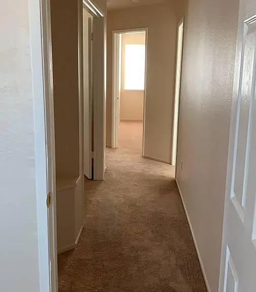 2267 Oak Hills Dr — Photo 4