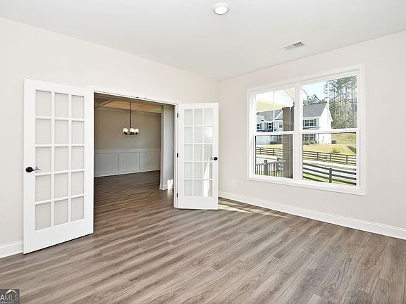 5th image of 93 Riverwalk Manor Dr