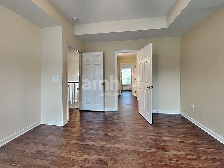 121 Mockernut Dr — Photo 10