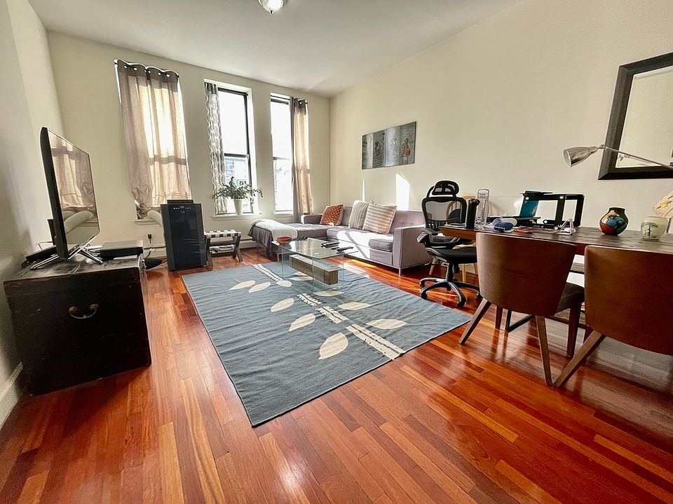 1st image of 211 W 121st St APT 2