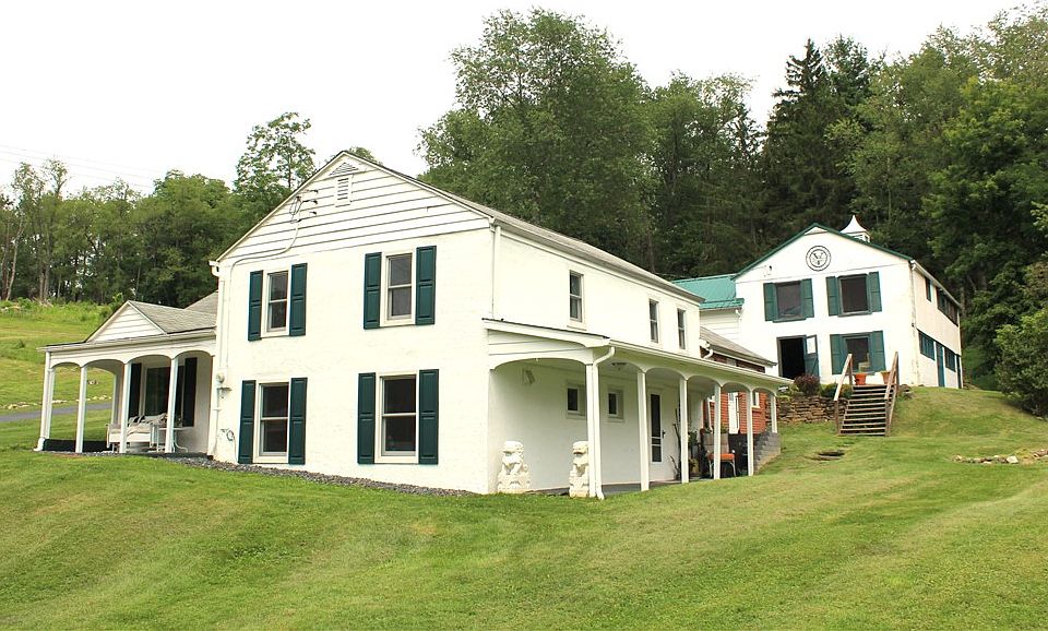1st image of 332 Waynesburg Rd