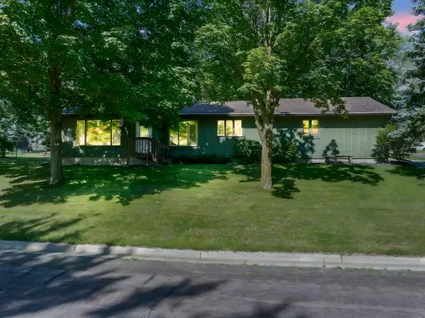 3802 W Amber Lake Dr, Fairmont, MN 56031