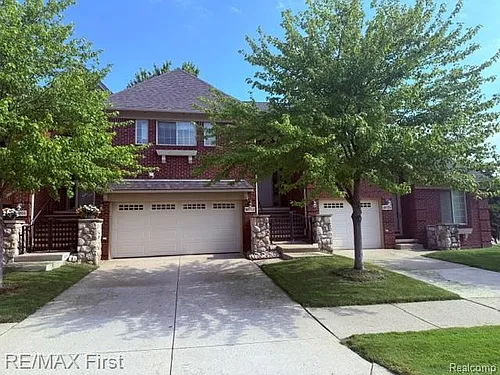 16713 Kensington Dr Photo 1