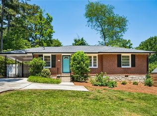 2662 Fox Hills Dr, Decatur, GA 30033