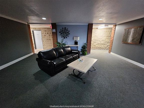 3rd image of 276 Merritt Ave #108