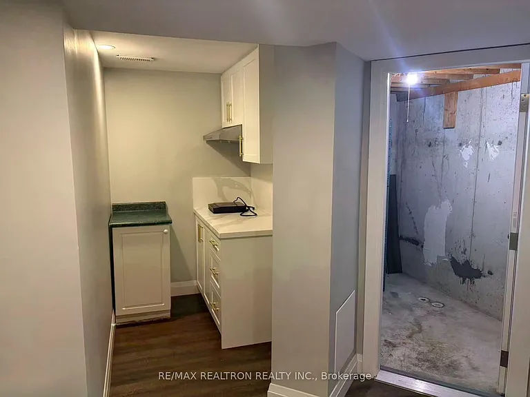 71 Fresno Ct #BASEMENT — Photo 8
