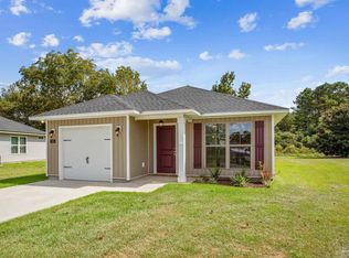 113 Cottage Ln, Atmore, AL 36502