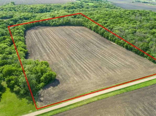 524th Ave, Lake Crystal, MN 56055