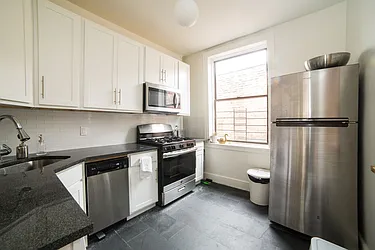 Rented by Jonathan Wachtel, LREB