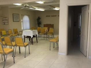 320 W Racquet Club Rd, Palm Springs, CA 92262