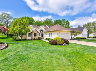 388 Muirfield Dr, Highland Heights, OH 44143