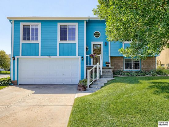 17163 Ruggles St, Omaha, NE 68116