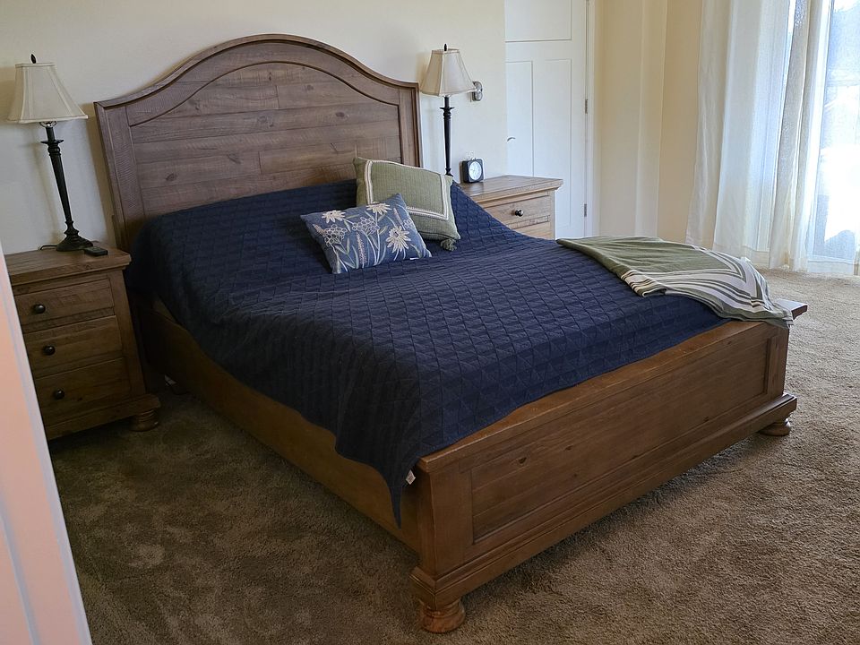 1st image of 9451 Hoberg Dr #2