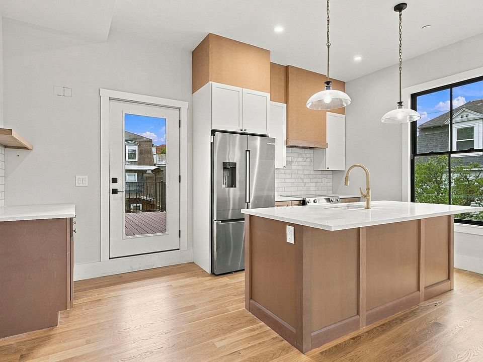 1st image of 93 Moreland St #Iii