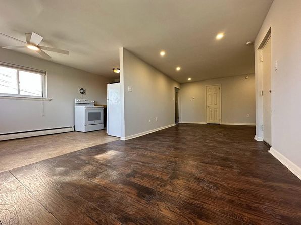 709 Harry St #3A