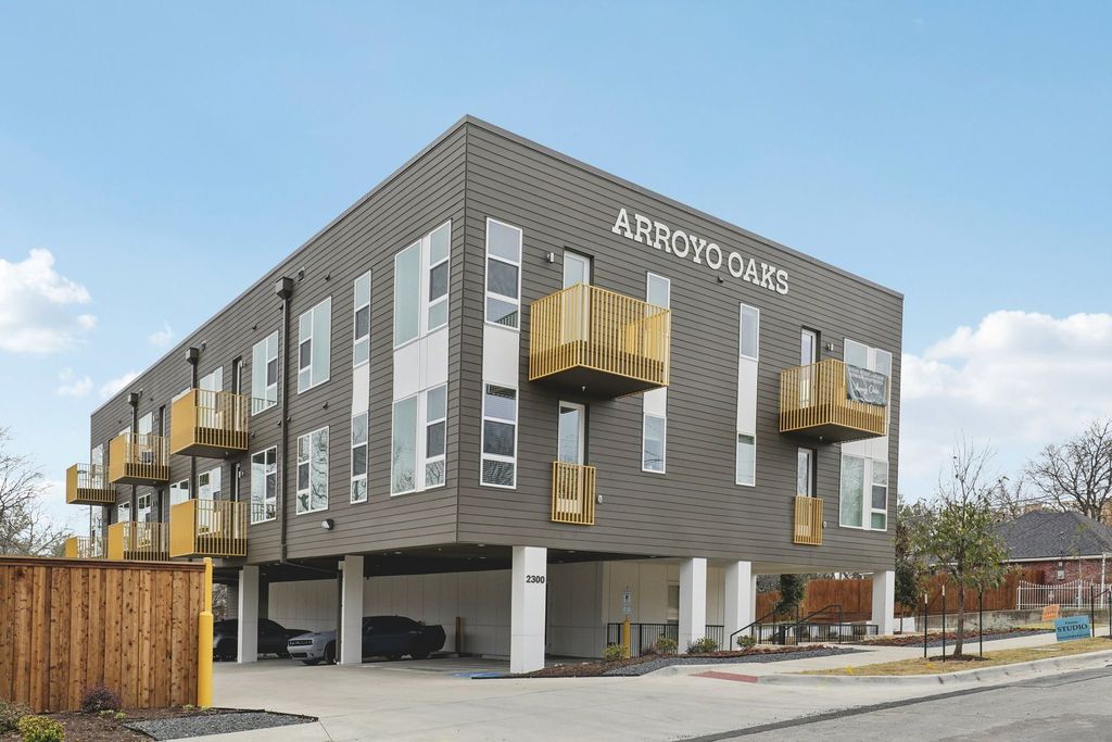 Arroyo Oaks, 2300 Arroyo Ave #307, Dallas, TX 75219 apartment