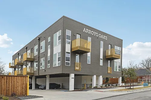 Arroyo Oaks Photo 1