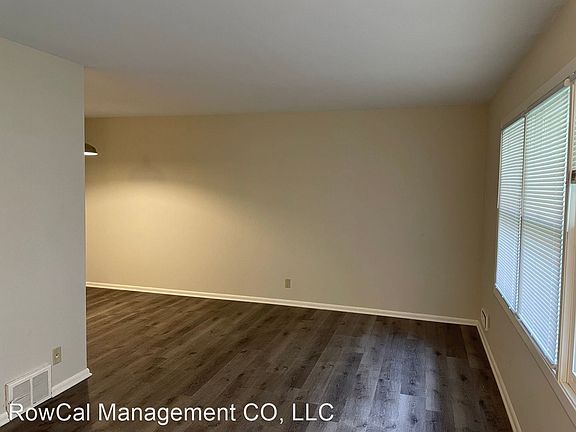 3rd image of 3515 Emerson Ave S #11210909