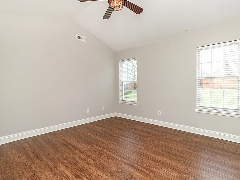 4401 Craven Hill Dr — Photo 27
