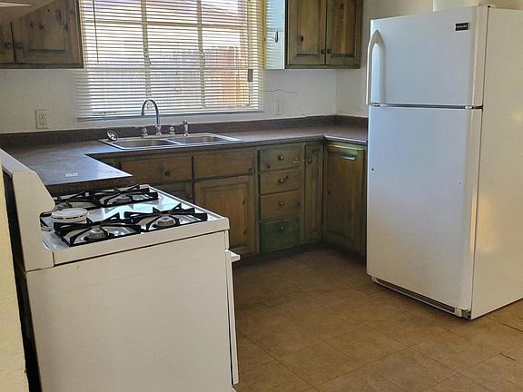 4th image of 1024 Pueblo St #1