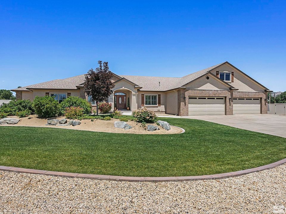 1st image of 832 Coffey Dr