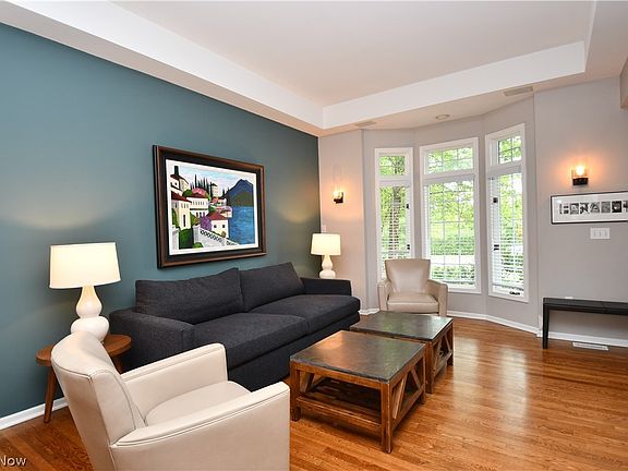 5th image of 715 Beacon Hill Dr