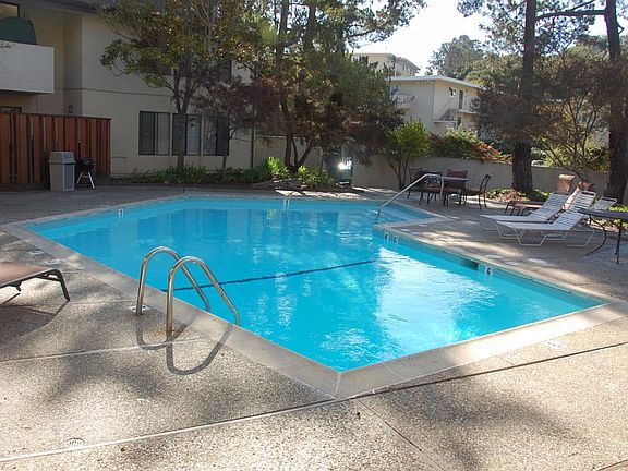 5th image of 3222 Glendora Dr APT 208