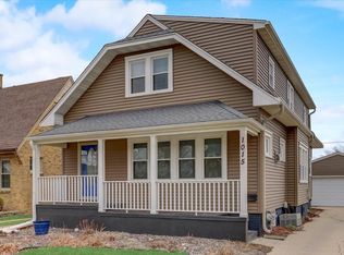 1015 Russet St, Racine, WI 53405