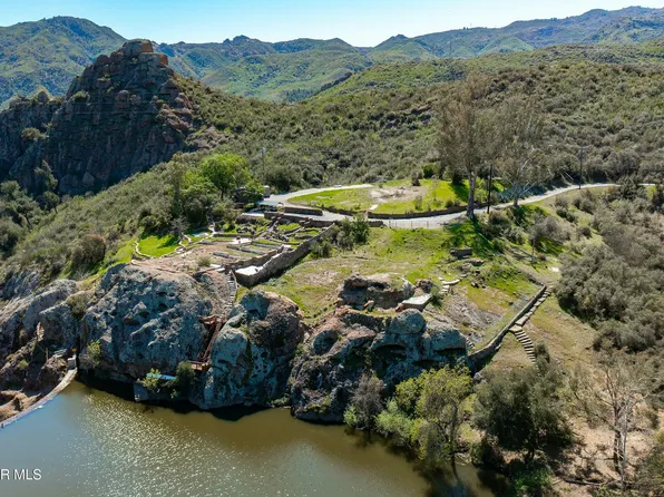 28805 S Lakeshore Dr, Agoura Hills, CA 91301