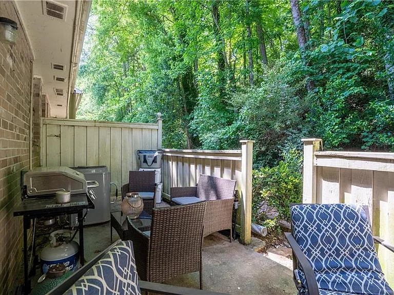 6900 Roswell Rd #N13 — Photo 46