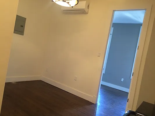 Rented by Premier Metro Realty Corp | media 4